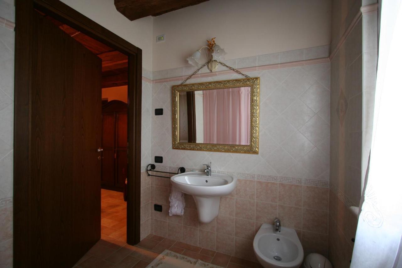 Agriturismo L'Ulivo In Fiore Spoleto Kültér fotó